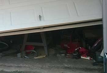 Garage Door Off Track In HonbyCA Garage Door Off Track, Honby CA